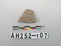 藏品(灰色夾砂陶口緣殘件)的圖片